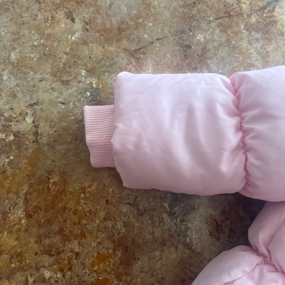 DOWN QUILTED JACKET 6-12  months BABY GIRL detachable hood worn once - Picture 10 of 10